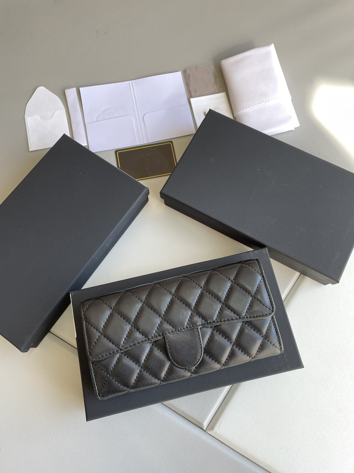 Wallets Design Letter Luxury Plaid Cc Chain Clutch Lambskin Diamond Pattern Pouch Women's Le Boy Long Wallet Real Leather Purse
Wallets Design Letter Luxury Plaid Cc Chain Clutch Lambskin Diamond Pattern Pouch Women's Le Boy Long Wallet Real Leather Purse