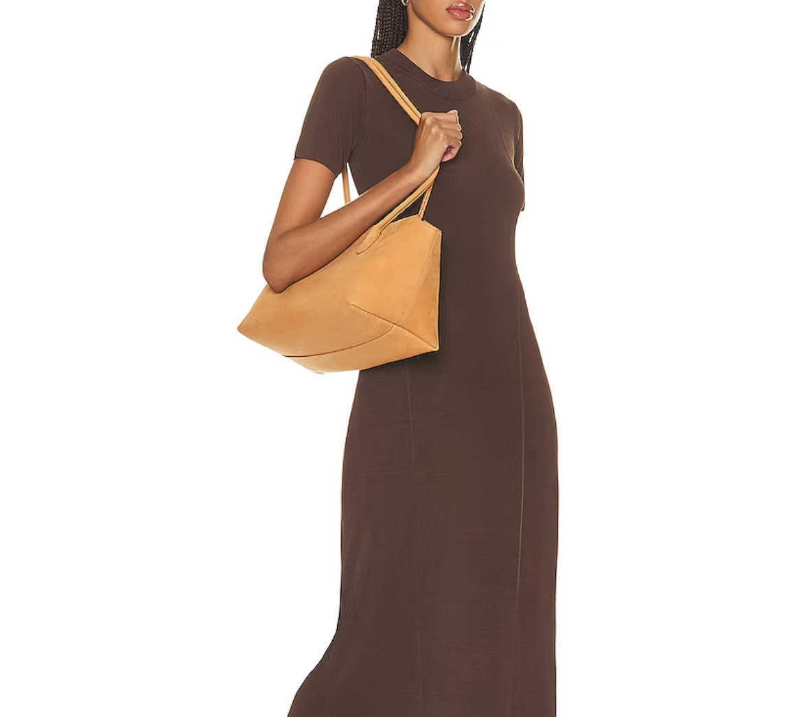 Bags Women Designers Luxurys The Row Tote Crossbody Leather Bucket Half Moon Bag Crescent Underarm Shoulder Purse BBRE WGOO, Black deerskin
Bags Women Designers Luxurys The Row Tote Crossbody Leather Bucket Half Moon Bag Crescent Underarm Shoulder Purse BBRE WGOO, Black deerskin