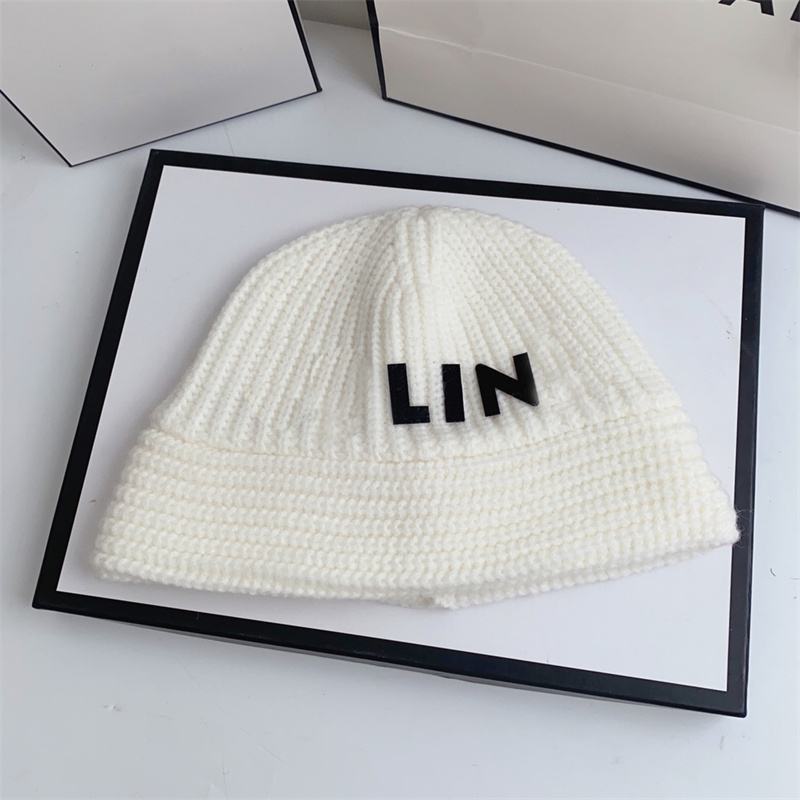 Designer Bucket Hats Luxury Beanies Letter Cashmere Hat Men Womens Fashion Cap Candy Colored Hat Outdoor Casual Caps Baseball Cap, Blue
Designer Bucket Hats Luxury Beanies Letter Cashmere Hat Men Womens Fashion Cap Candy Colored Hat Outdoor Casual Caps Baseball Cap, Blue