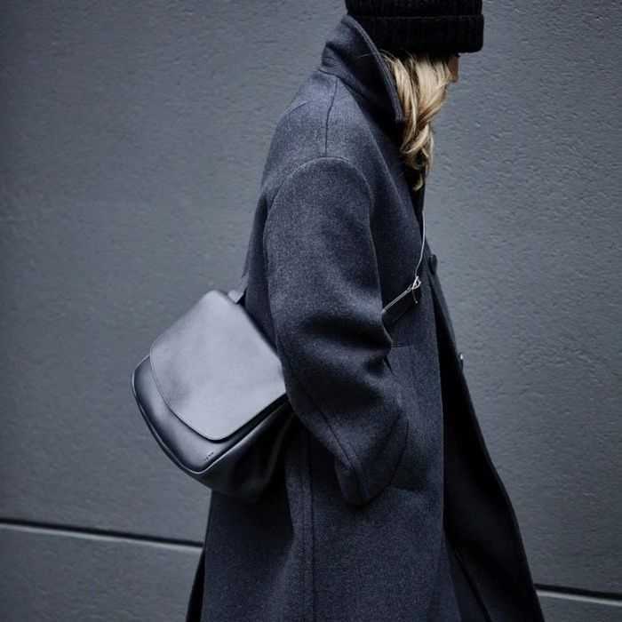 Bags Women Designers Luxurys The Row Tote Crossbody Leather Bucket Half Moon Bag Crescent Underarm Shoulder Purse 1C4P JOVR, Black
Bags Women Designers Luxurys The Row Tote Crossbody Leather Bucket Half Moon Bag Crescent Underarm Shoulder Purse 1C4P JOVR, Black