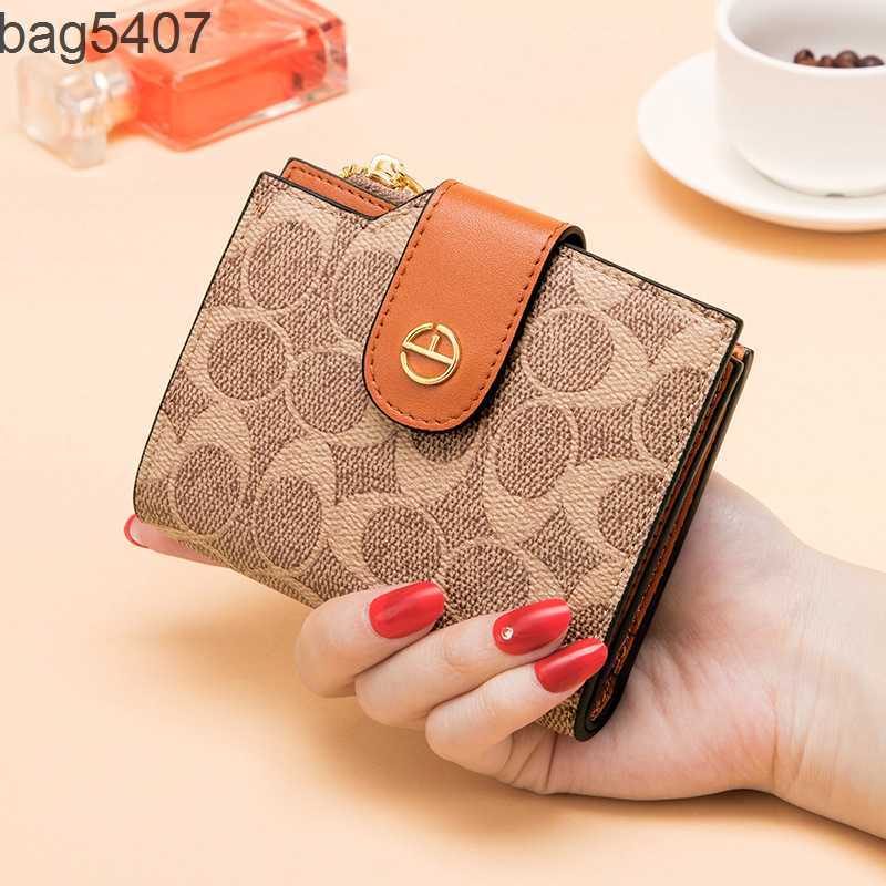 Luxury Design Bag Ladies Purseshop Wholesale and Retail Wallet Women's Short Zero 2023 New Handbag Fashion Dign Bag, Caramel
Luxury Design Bag Ladies Purseshop Wholesale and Retail Wallet Women's Short Zero 2023 New Handbag Fashion Dign Bag, Caramel