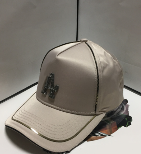 Men's and women's Korean casual peaked cap fashion diamond alphabet baseball caps, Aspic
Men's and women's Korean casual peaked cap fashion diamond alphabet baseball caps, Aspic