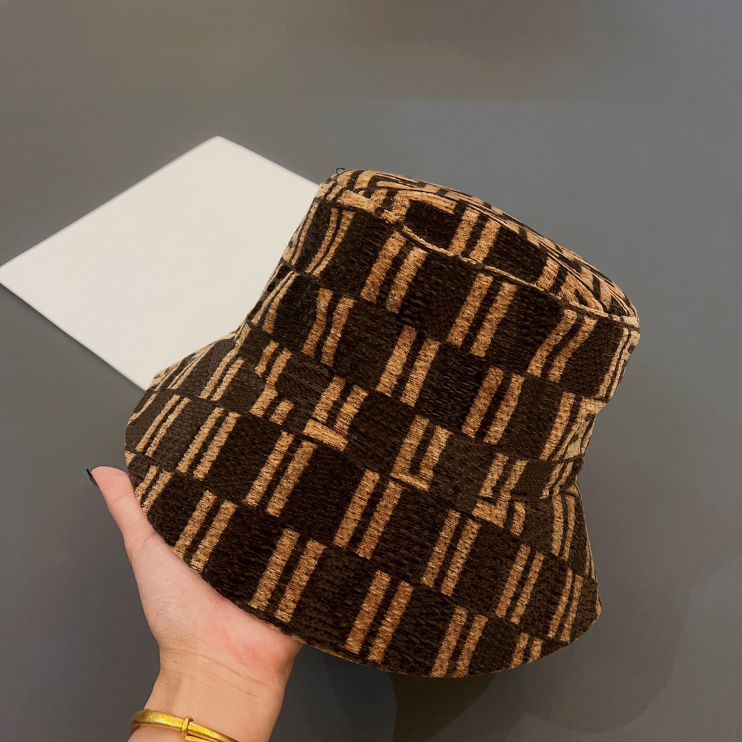 Mens Casquette Designer Bucket Hats For Womens Fitted Hat Cap Buckets Caps Luxury Bonnet Beanie F Hats Wide Big Brim Visors 2212022D, F1
Mens Casquette Designer Bucket Hats For Womens Fitted Hat Cap Buckets Caps Luxury Bonnet Beanie F Hats Wide Big Brim Visors 2212022D, F1
