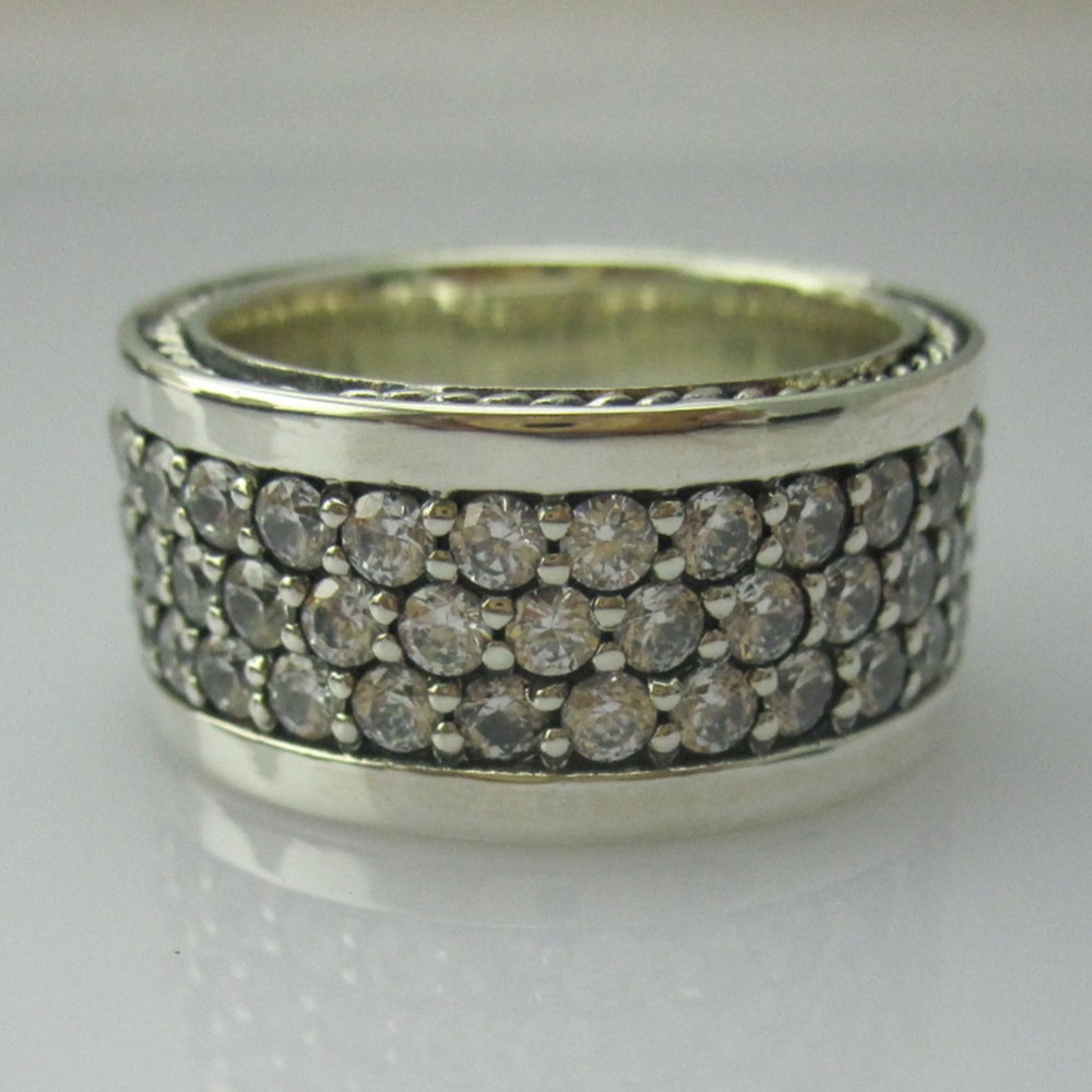 Retro 925 Sterling Silver Rings for Men Fine Jewelry Black Diamond Pave Band Ring Father's Day Gifts
Retro 925 Sterling Silver Rings for Men Fine Jewelry Black Diamond Pave Band Ring Father's Day Gifts