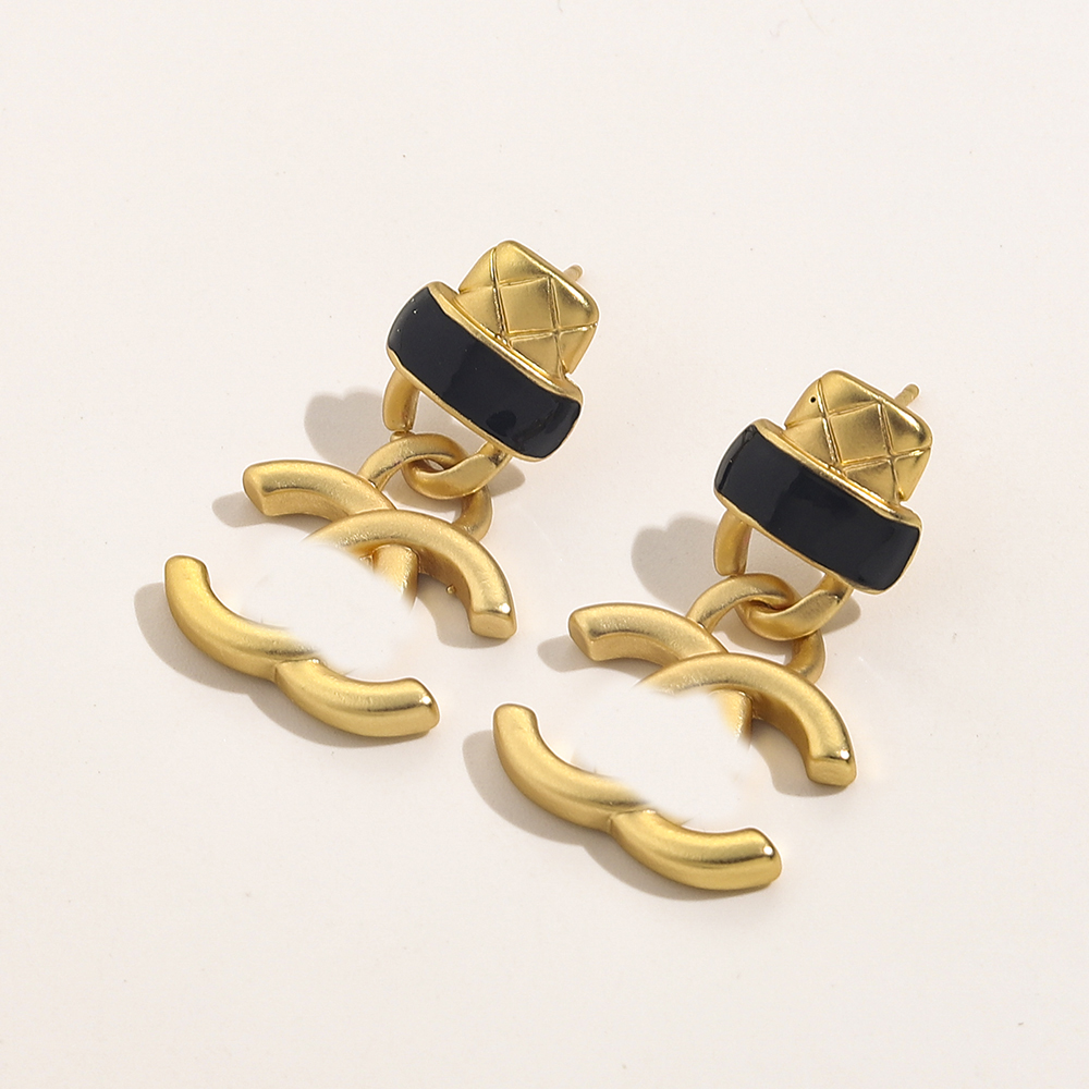 Gold Earrings Earings Designer Lucky Charm Women Diamonds Party Wedding Rhinestone Birthday Gift Luxury Classic Brand European American Pendant
Gold Earrings Earings Designer Lucky Charm Women Diamonds Party Wedding Rhinestone Birthday Gift Luxury Classic Brand European American Pendant