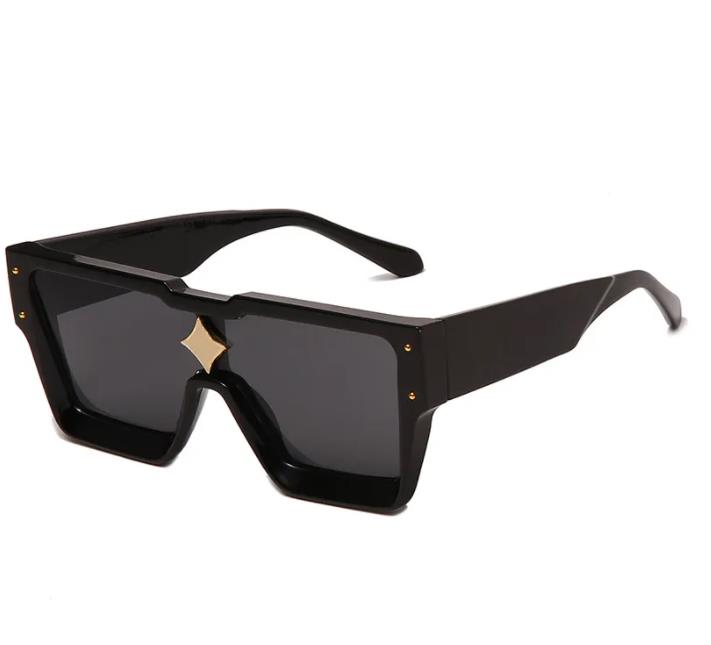 2022Summer Cyclone Sunglasses For Men and Women style 1578 Anti-Ultraviolet Retro Plate square Full Frame fashion Eyeglasses Brand New Random Box
2022Summer Cyclone Sunglasses For Men and Women style 1578 Anti-Ultraviolet Retro Plate square Full Frame fashion Eyeglasses Brand New Random Box