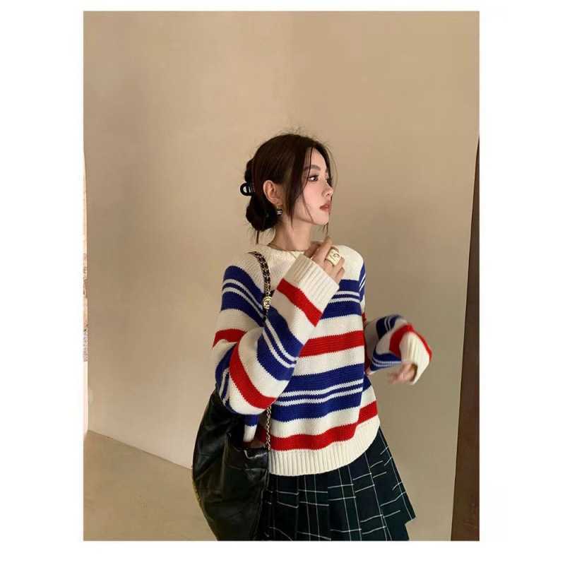 Women' Jacket Sweater Coat Cell 22FW Celebrity Stars' Color Striped Autumn and Winter 22 Years Loose Long Sleeved Knitted Top WomenElegant, Picture color
Women' Jacket Sweater Coat Cell 22FW Celebrity Stars' Color Striped Autumn and Winter 22 Years Loose Long Sleeved Knitted Top WomenElegant, Picture color