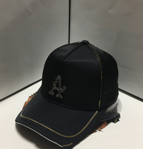 Quality Four Seasons Leisure Peaked Cap Fashion Diamond Letters Men's and Women's Baseball Hat, Aspic
Quality Four Seasons Leisure Peaked Cap Fashion Diamond Letters Men's and Women's Baseball Hat, Aspic