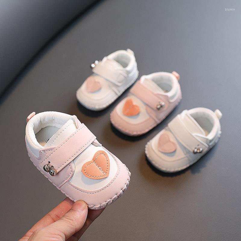 Athletic Shoes Fine Leather Flat Shallow For Baby Cute And Lively Bell Heart-shape Toddlers Mocassins Garden Girl Walking F06222, White
Athletic Shoes Fine Leather Flat Shallow For Baby Cute And Lively Bell Heart-shape Toddlers Mocassins Garden Girl Walking F06222, White