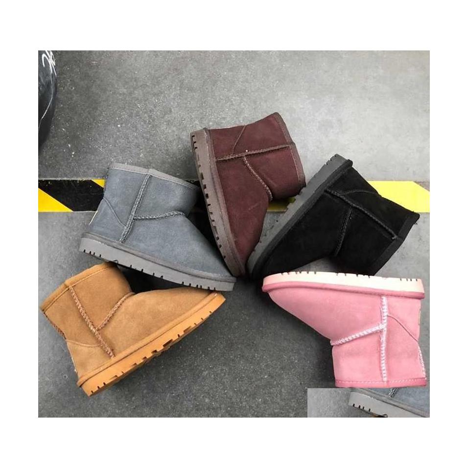 Boots Designer Infant Australia Button Suede Kids Toddlers Winter Snow Boots Classic Mini Short Brown Black Pink Boys Girls Sheepski Dh1Hb, As_1
Boots Designer Infant Australia Button Suede Kids Toddlers Winter Snow Boots Classic Mini Short Brown Black Pink Boys Girls Sheepski Dh1Hb, As_1