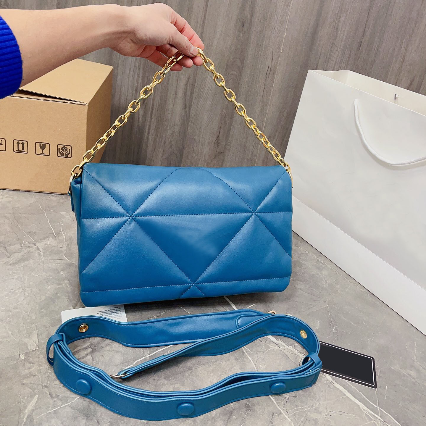 Mens Designer Messenger Bags Back Packs Satchel Unisex Handbags Crossbody Letter BRAND Luxuries Women Fashion Bags Shoulder Totes Chain Leather Double Strap Purse, Blue
Mens Designer Messenger Bags Back Packs Satchel Unisex Handbags Crossbody Letter BRAND Luxuries Women Fashion Bags Shoulder Totes Chain Leather Double Strap Purse, Blue