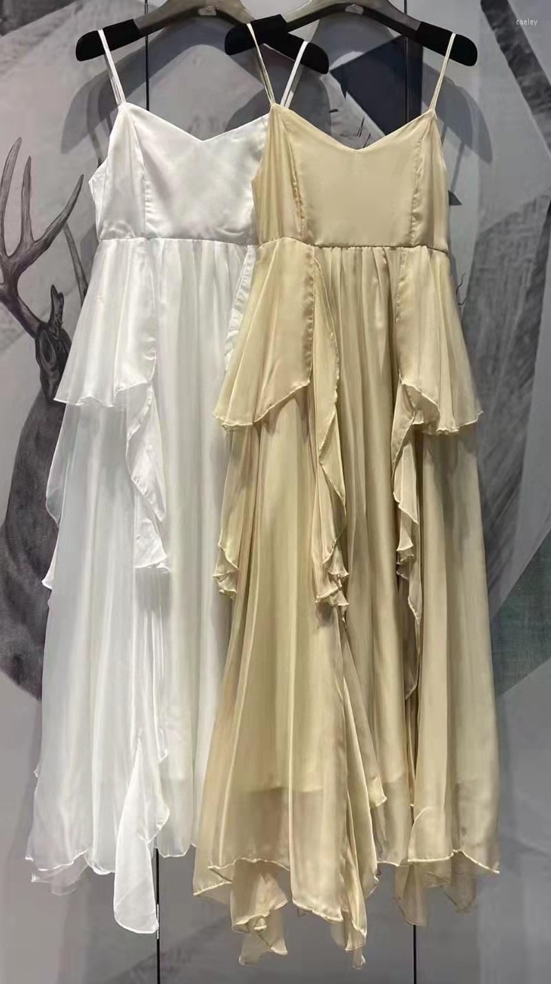 Casual Dresses Sexy Strap Long Dress 2022 Summer Fashion Style Women Ruffle Sleeveless White Khaki Maxi Beach Ladies
Casual Dresses Sexy Strap Long Dress 2022 Summer Fashion Style Women Ruffle Sleeveless White Khaki Maxi Beach Ladies