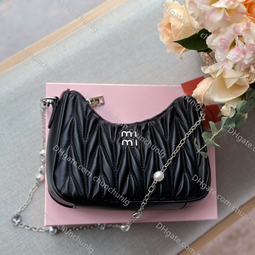 Luxury wallet womens Cross body bags Hobo Totes purses Matelase Soft Sheepskin Shoulder Bag fashion casual handbag unique Designer Shoulders Bags, White
Luxury wallet womens Cross body bags Hobo Totes purses Matelase Soft Sheepskin Shoulder Bag fashion casual handbag unique Designer Shoulders Bags, White