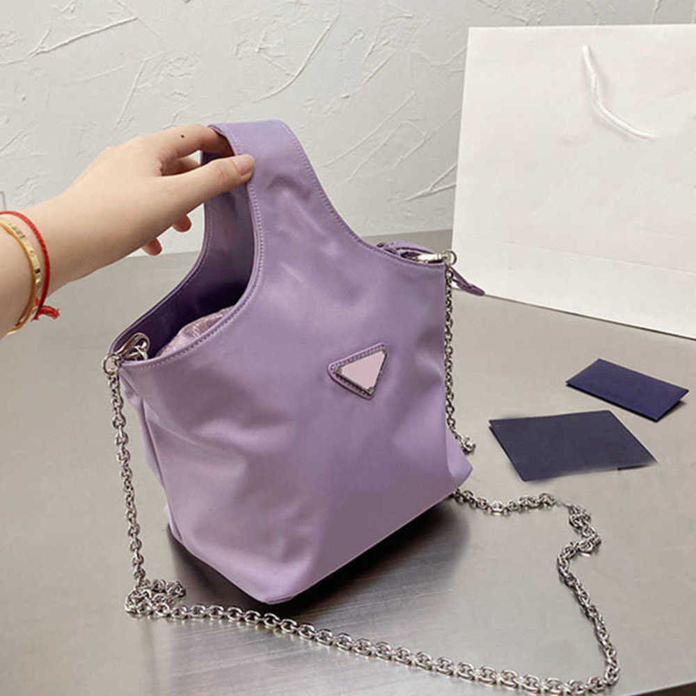 Evening Bags Drawstring Designers luxury Bucket bag mini handel handbags Canvas pouch women lady messenger satchel chain shoulder Purse vintage 0926, Black
Evening Bags Drawstring Designers luxury Bucket bag mini handel handbags Canvas pouch women lady messenger satchel chain shoulder Purse vintage 0926, Black