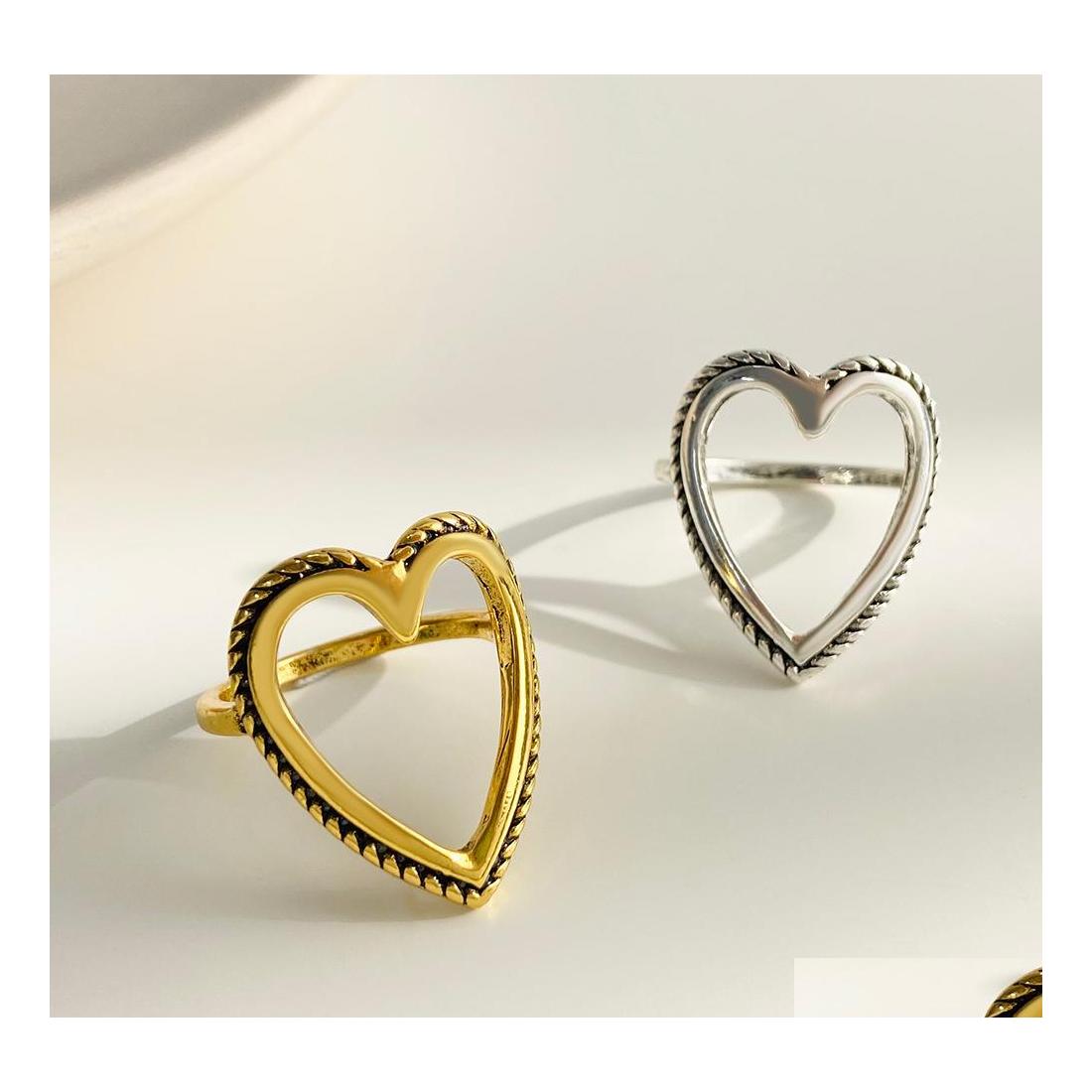 Band Rings Fashion Jewelry Hollowed Love Ring Women Retro Simple Geometric Heart Index Finger Rings Hand Ornaments Drop Delivery Dhrzs
Band Rings Fashion Jewelry Hollowed Love Ring Women Retro Simple Geometric Heart Index Finger Rings Hand Ornaments Drop Delivery Dhrzs