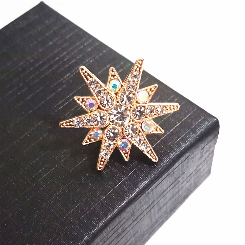 Good Quality Brooch Full Diamond Six-Pointed Star Bow Tie Women's Shirt Collar Pin Collar Pins Personality Suit Corsage Badge
Good Quality Brooch Full Diamond Six-Pointed Star Bow Tie Women's Shirt Collar Pin Collar Pins Personality Suit Corsage Badge