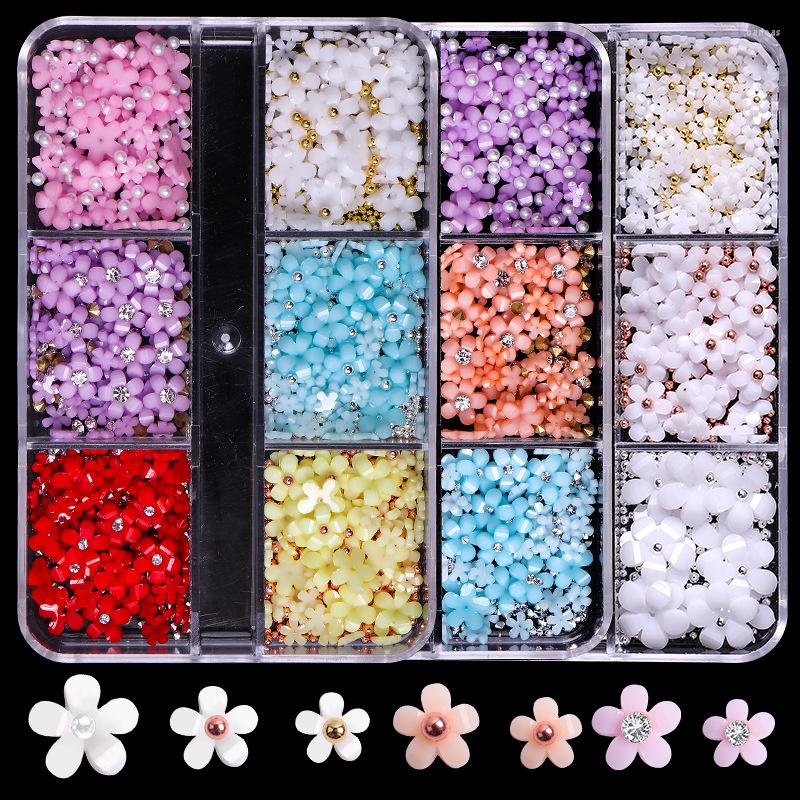 Nail Art Decorations 600pcs 3D Resin Colorful Five-Petal Flower Accessories Gold Silver Pearl Rhinestones Beads Jewelry 
Nail Art Decorations 600pcs 3D Resin Colorful Five-Petal Flower Accessories Gold Silver Pearl Rhinestones Beads Jewelry