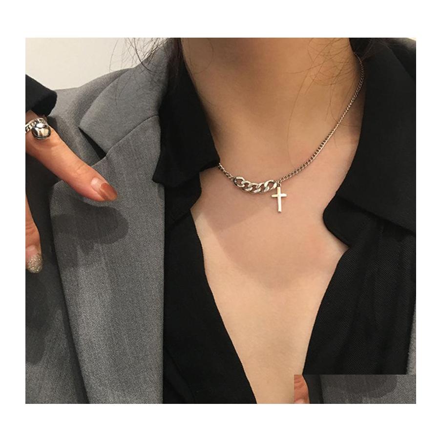 Pendant Necklaces Fashion Jewelry Short Cross Pendant Necklace Retro Choker Drop Delivery Necklaces Pendants Dhyje