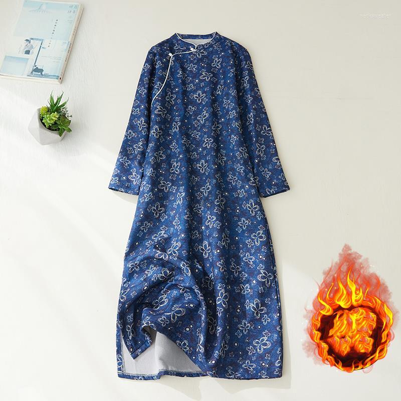 Ethnic Clothing 2022 Chinese Fleece Lined Qipao Dress Traditional Cotton Linen Women Flower Print Cheongsam Retro Folk Dance
Ethnic Clothing 2022 Chinese Fleece Lined Qipao Dress Traditional Cotton Linen Women Flower Print Cheongsam Retro Folk Dance