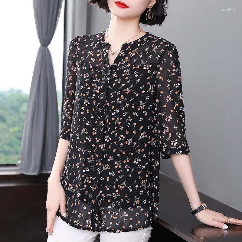 Women's Blouses 5XL Women V-Neck Spring Summer Style Shirts Casual Lady Cardigan Mid-Length Print Loose Blusas TopsDM0024, White
Women's Blouses 5XL Women V-Neck Spring Summer Style Shirts Casual Lady Cardigan Mid-Length Print Loose Blusas TopsDM0024, White