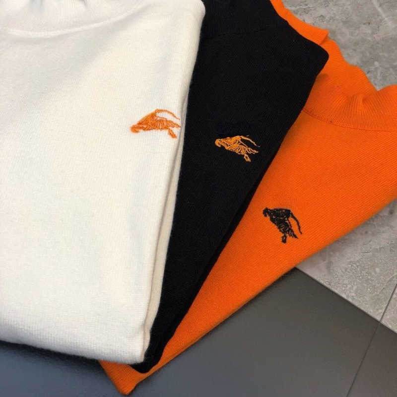 Luxury Sweater Designer Mens Embroidered Pullover Coat Outdoor Warm Sweatshirt Men Women Wool Knit bottoming shirt, White
Luxury Sweater Designer Mens Embroidered Pullover Coat Outdoor Warm Sweatshirt Men Women Wool Knit bottoming shirt, White