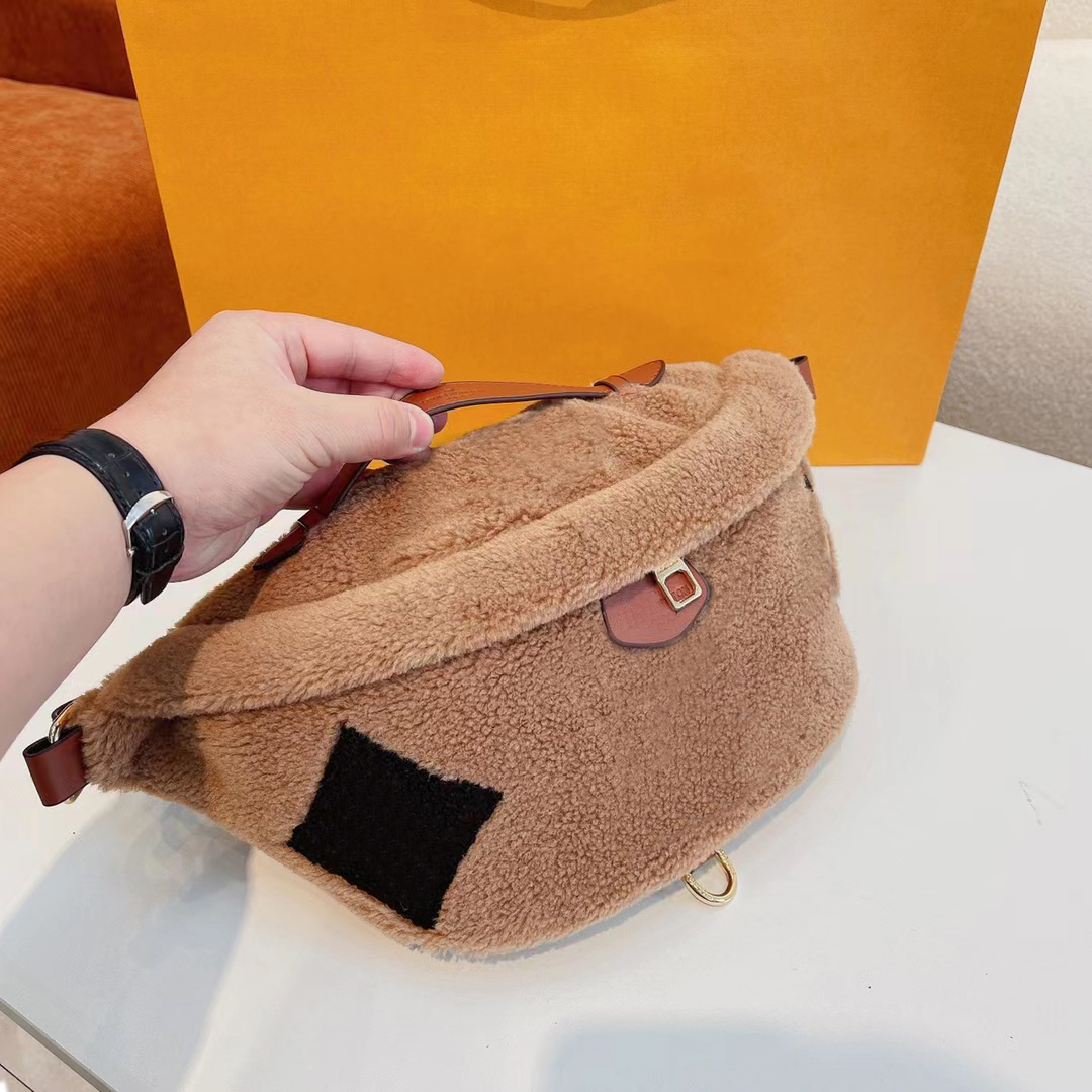 designer bag unisex Lambs wool bumbag body shoulder top high bum handbag crossbody women men fanny pack waist purse belt backpack luxury fashion bag floral design
designer bag unisex Lambs wool bumbag body shoulder top high bum handbag crossbody women men fanny pack waist purse belt backpack luxury fashion bag floral design