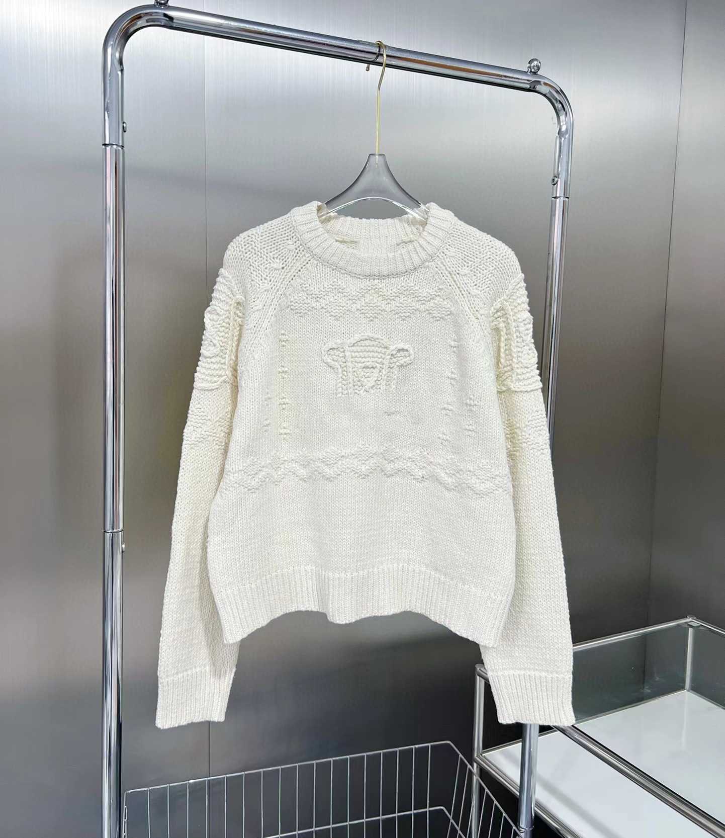 Women' Jacket Sweater Coat Cell 22FW Celebrity Autumn and Winter Three-dimensional Hook Flower Embroidery Wool Soft WomenElegant Classic F, Creamy-white
Women' Jacket Sweater Coat Cell 22FW Celebrity Autumn and Winter Three-dimensional Hook Flower Embroidery Wool Soft WomenElegant Classic F, Creamy-white
