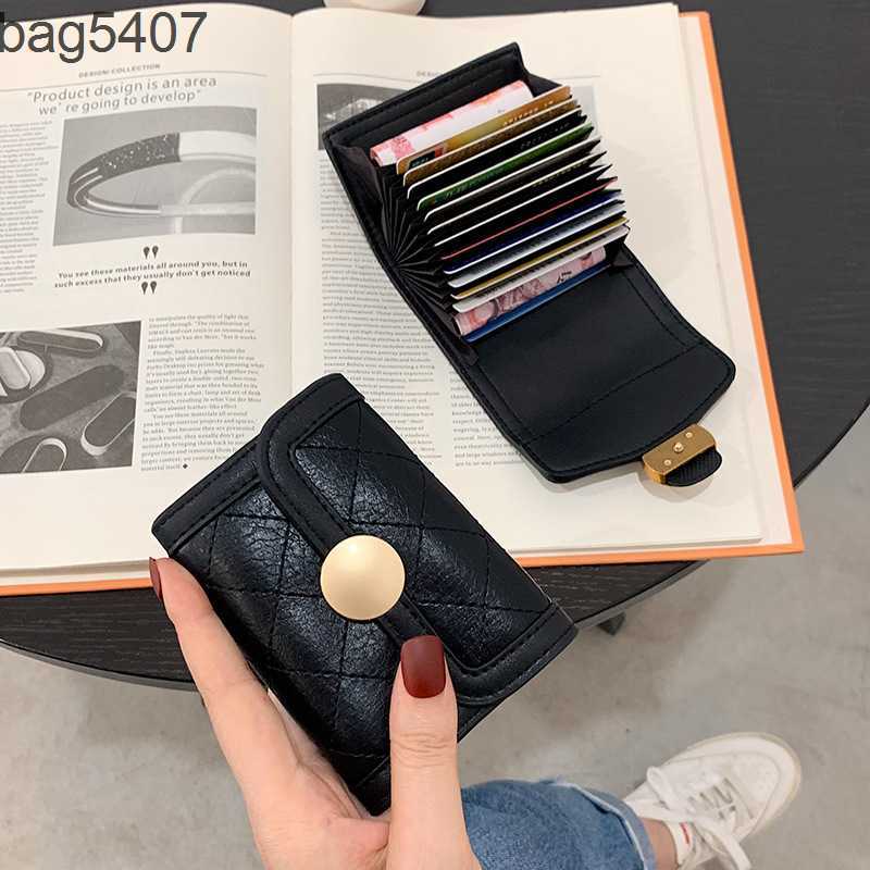 Luxury Design Bag Ladies Purseshop Wholesale and Retail Short Wallet 2023 Small Fragrance New Card Bag Simple Organ Rhombic Change, Wallet style i
Luxury Design Bag Ladies Purseshop Wholesale and Retail Short Wallet 2023 Small Fragrance New Card Bag Simple Organ Rhombic Change, Wallet style i
