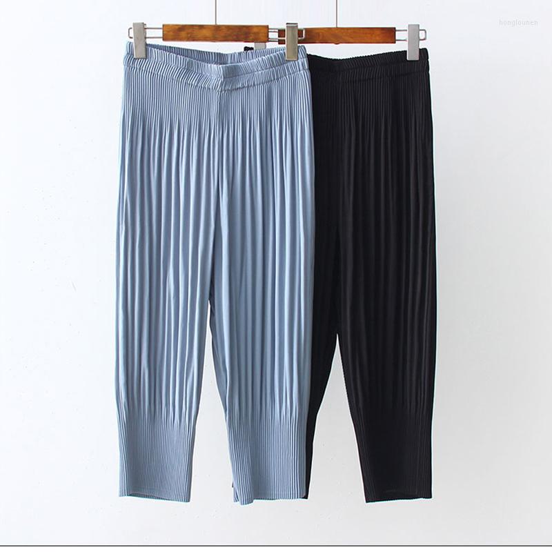 Women's Pants Women's Elastic Waist Pleated Casual Cropped Trousers Middle-Aged Lady Loose Chiffon Harem Summer Thin Female, Black
Women's Pants Women's Elastic Waist Pleated Casual Cropped Trousers Middle-Aged Lady Loose Chiffon Harem Summer Thin Female, Black