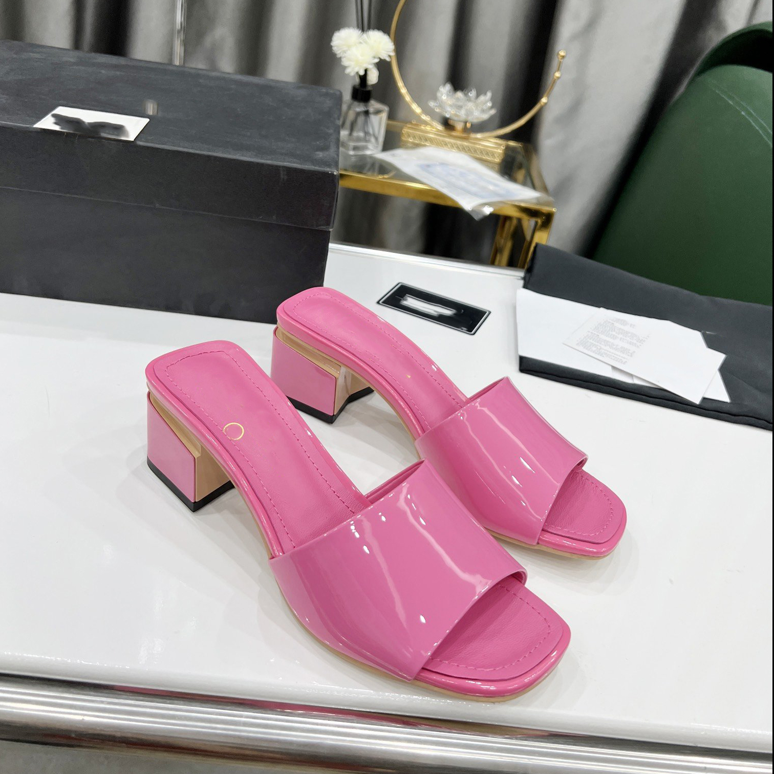 Designer CCity Slide Sandals Fashion High Heels Slides Slippers Woman Channel Flip Flops Shoes Luxury Leather dfs
Designer CCity Slide Sandals Fashion High Heels Slides Slippers Woman Channel Flip Flops Shoes Luxury Leather dfs