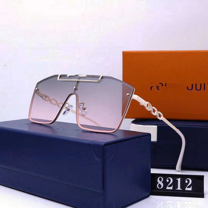 Designers sunglasses luxurys glasses sunglasses colour changing gold rim design driving travel sun glassess temperament versatile fashion style with box
Designers sunglasses luxurys glasses sunglasses colour changing gold rim design driving travel sun glassess temperament versatile fashion style with box