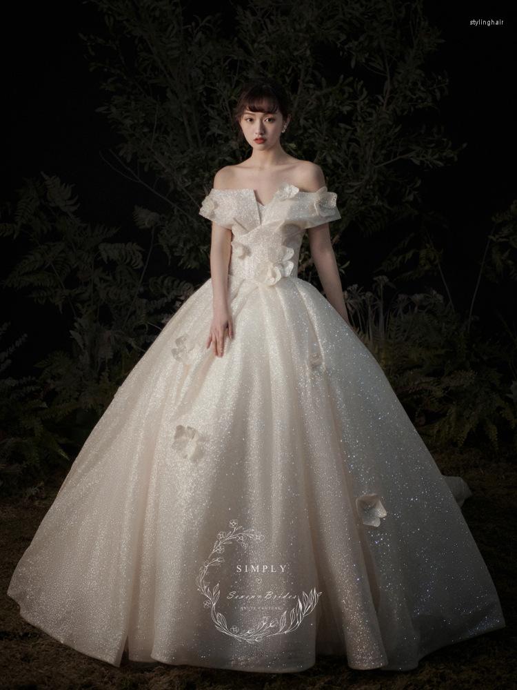 Ethnic Clothing Princess Off The Shoulder Wedding Dress Sparkly Applique Beading Ball Gowns Bride
Ethnic Clothing Princess Off The Shoulder Wedding Dress Sparkly Applique Beading Ball Gowns Bride