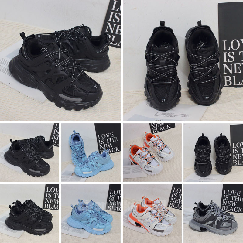 Casual Shoes Sneakers Leather Trainer Platform Trainers Shoe Luxury Designer Triple White Black Nylon Printed Men Women Track 2022, Color 2
Casual Shoes Sneakers Leather Trainer Platform Trainers Shoe Luxury Designer Triple White Black Nylon Printed Men Women Track 2022, Color 2