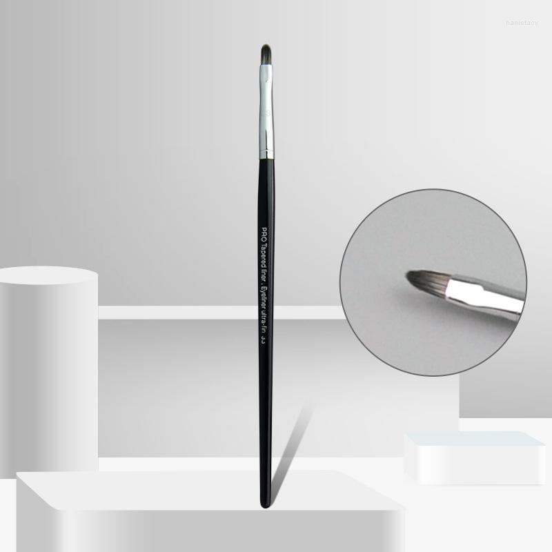 Makeup Brushes Lip Brush Tool Portable Beauty Tools Angled Flat Thin Liquid Gel Eyeliner Profession Eye Liner
Makeup Brushes Lip Brush Tool Portable Beauty Tools Angled Flat Thin Liquid Gel Eyeliner Profession Eye Liner