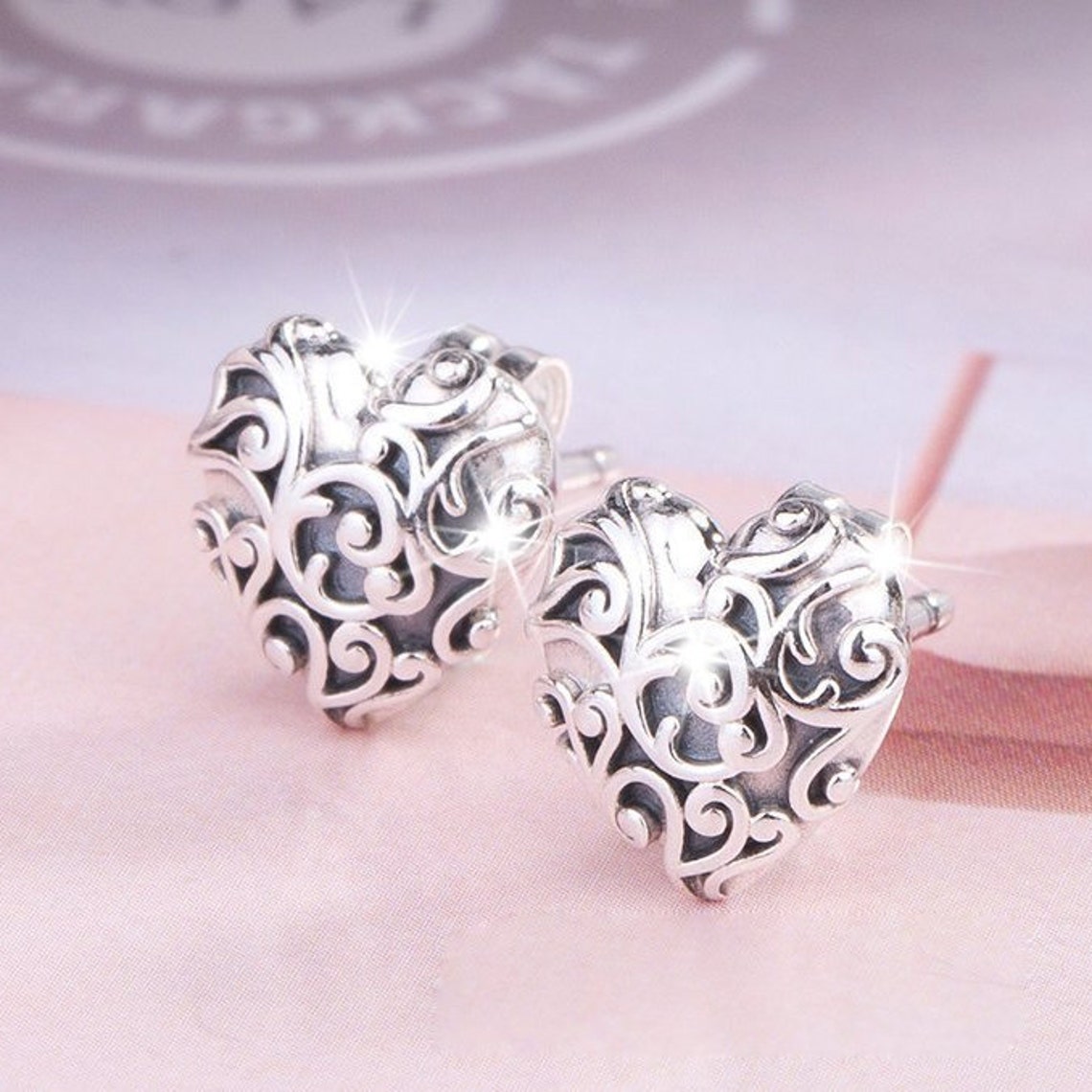 925 Sterling Silver Regal Hearts Stud Earrings Fits European Pandora Style Jewelry Fashion Earrings
925 Sterling Silver Regal Hearts Stud Earrings Fits European Pandora Style Jewelry Fashion Earrings