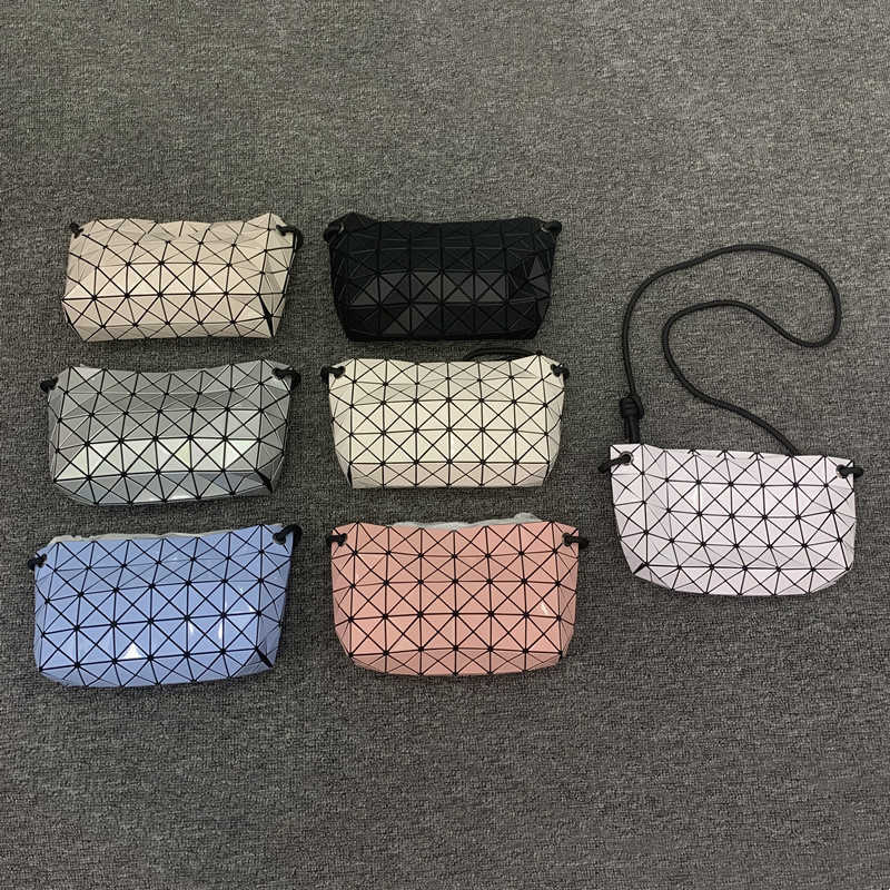 Shoulder Bags 2022 New Rhombic Drawstring Tofu Shiny One Crossbody Geometric Matte Black Underarm Box, Blue
Shoulder Bags 2022 New Rhombic Drawstring Tofu Shiny One Crossbody Geometric Matte Black Underarm Box, Blue
