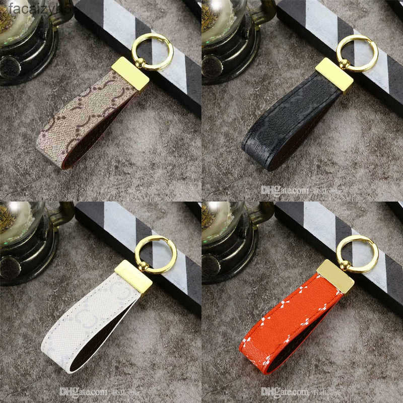 Keychains & Lanyards designer Luxury Maxi Dragonne Key chain Buckle lovers Car Keychain Designer Handmade Leather Design Men Women Bag Pendant Accessories
Keychains & Lanyards designer Luxury Maxi Dragonne Key chain Buckle lovers Car Keychain Designer Handmade Leather Design Men Women Bag Pendant Accessories
