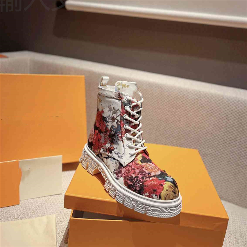 Fashion Boots Louiseity Casual Men Women Luxury Design Winter Warm Heel Snow Leather Thick soled Sock Boots Viutonity 05-09
Fashion Boots Louiseity Casual Men Women Luxury Design Winter Warm Heel Snow Leather Thick soled Sock Boots Viutonity 05-09