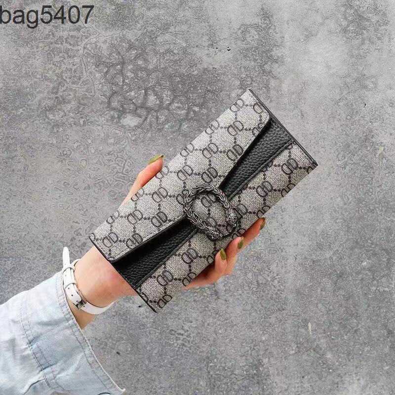 Luxury Design Bag Ladies Purseshop Wholesale and Retail Wallet Women's Long Multi Card Online Red Live 2023 New Wallet, Bright red gun color hardware
Luxury Design Bag Ladies Purseshop Wholesale and Retail Wallet Women's Long Multi Card Online Red Live 2023 New Wallet, Bright red gun color hardware