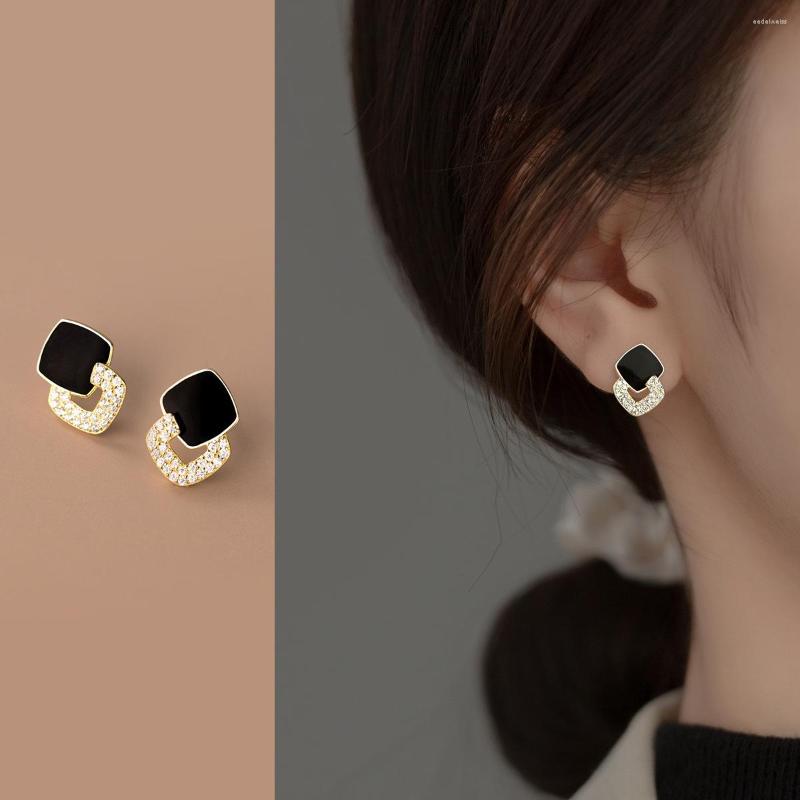 Stud Earrings S925 Silver Diamond Short Hollow Square Temperament Sweet Ear For Women Fine Jewelry Delicate Accessories
Stud Earrings S925 Silver Diamond Short Hollow Square Temperament Sweet Ear For Women Fine Jewelry Delicate Accessories