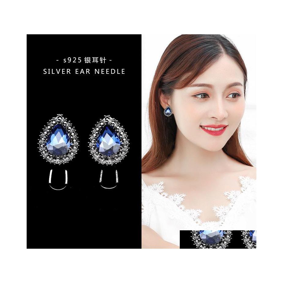 Stud Fashion Jewelry S925 Sier Needle Earrings Blue Diamond Rhinstone Water Droplets Stud Drop Delivery Dhacg
Stud Fashion Jewelry S925 Sier Needle Earrings Blue Diamond Rhinstone Water Droplets Stud Drop Delivery Dhacg