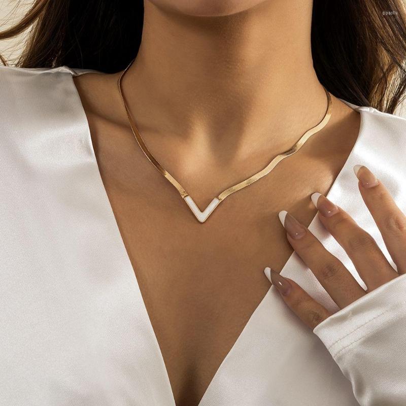 Chains Fashion Double Layer Chain Gothic Punk V-shaped Snake Bone Vintage Carved Tag Pendant Necklaces Jewelry
Chains Fashion Double Layer Chain Gothic Punk V-shaped Snake Bone Vintage Carved Tag Pendant Necklaces Jewelry