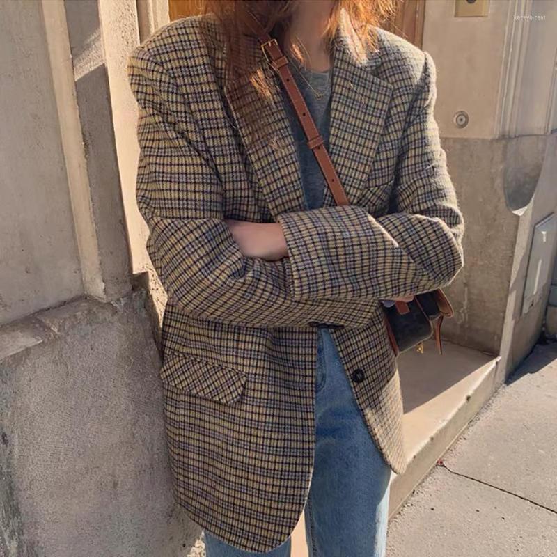 Women's Suits 2022 Women Winter Vintage Houndstooth Short Wool Blazer Coat Notched Collar Woolen Jacket, Gray
Women's Suits 2022 Women Winter Vintage Houndstooth Short Wool Blazer Coat Notched Collar Woolen Jacket, Gray