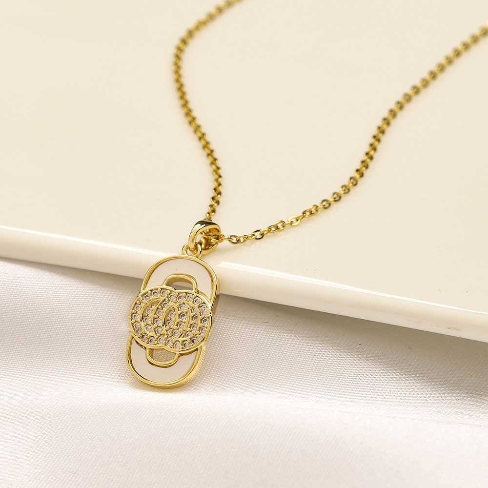 Luxury Design Necklace 18K Gold Plated Brand Stainless Steel Necklaces Choker Chain Crystal Letter Pendant Womens Wedding Jewelry Accessories Love Gifts AA2084
Luxury Design Necklace 18K Gold Plated Brand Stainless Steel Necklaces Choker Chain Crystal Letter Pendant Womens Wedding Jewelry Accessories Love Gifts AA2084