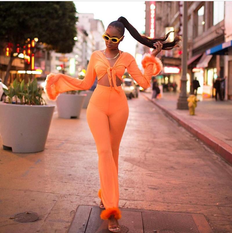 Women' Tracksuits BKLD Sexy See Through Mesh 2 Piece Set Women Summer 2022 Clubwear Feather Crop Top And Flare Pants Orange Two Sets -3XL
Women' Tracksuits BKLD Sexy See Through Mesh 2 Piece Set Women Summer 2022 Clubwear Feather Crop Top And Flare Pants Orange Two Sets -3XL