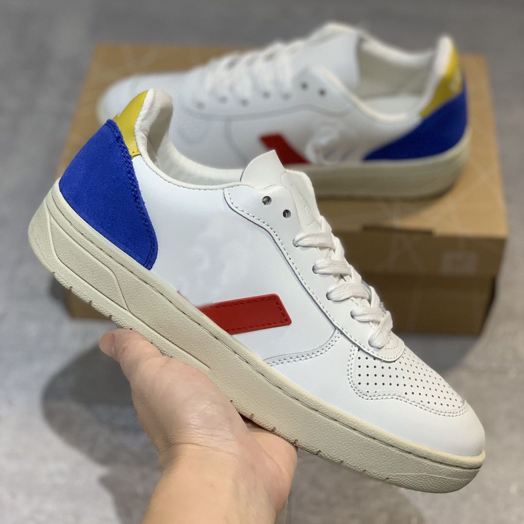 Luxury designer female VEJA shoes male VA leather white shoes splicing brown lace-up sneakers leather lining rubber sole size 35-44, Ivory
Luxury designer female VEJA shoes male VA leather white shoes splicing brown lace-up sneakers leather lining rubber sole size 35-44, Ivory