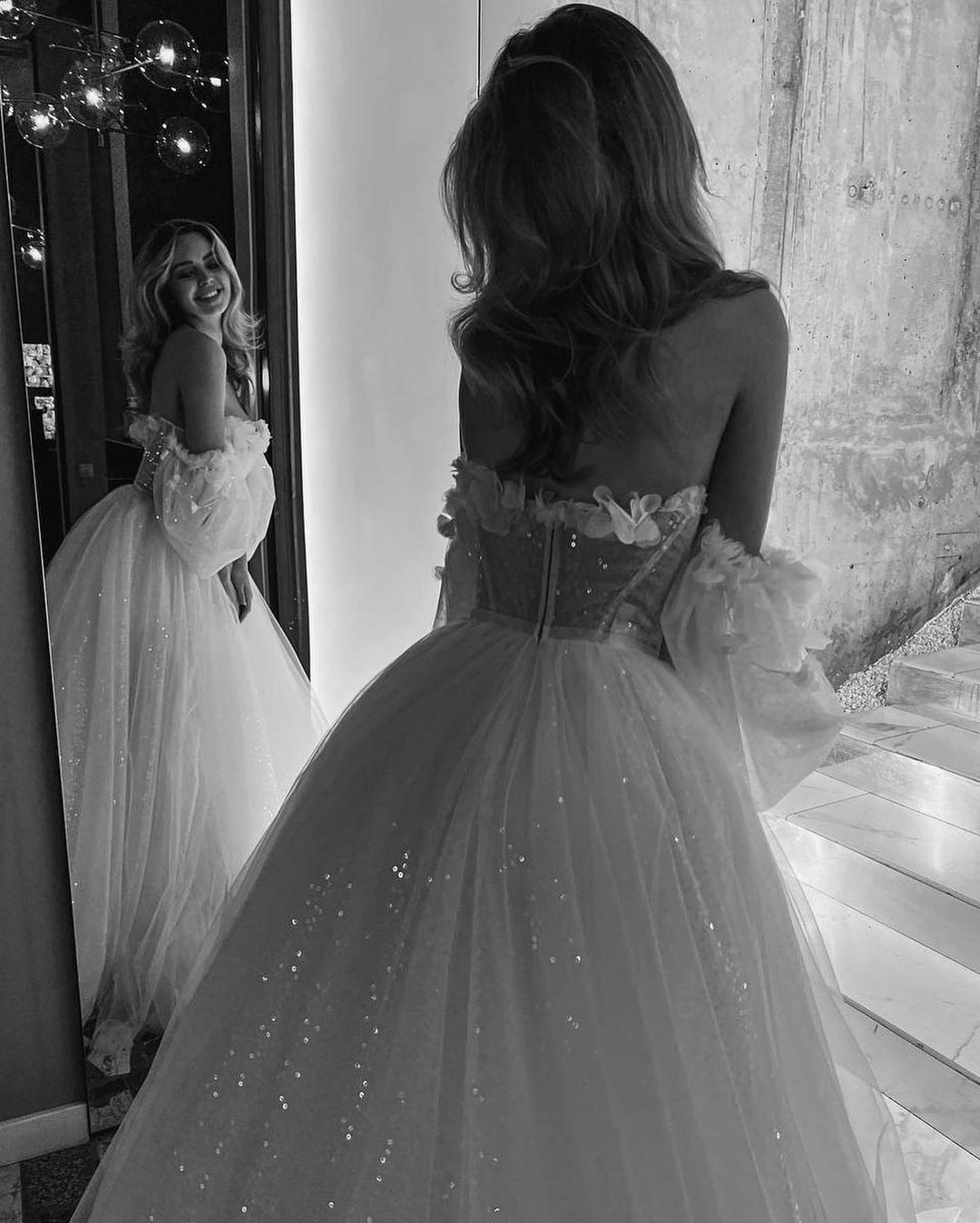 Glamorous A Line Wedding Dresses Sweetheart D Flower Applicant Backless Sequins Tulle Floor Length Custom Made Plus Size Bridal Dress Vestidos De Novi