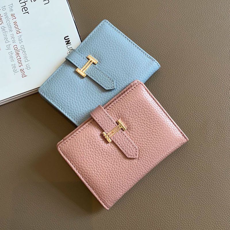 Designer Purse Women's short high-end classic leather top layer cowhide with thin money clip card, Pink
Designer Purse Women's short high-end classic leather top layer cowhide with thin money clip card, Pink
