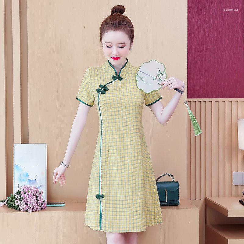 Ethnic Clothing Spring Summer Cotton Traditional Chinese Dress Yellow Plaid Slim Cheongsam Button Standing Collar Elegant Qipao Femme
Ethnic Clothing Spring Summer Cotton Traditional Chinese Dress Yellow Plaid Slim Cheongsam Button Standing Collar Elegant Qipao Femme