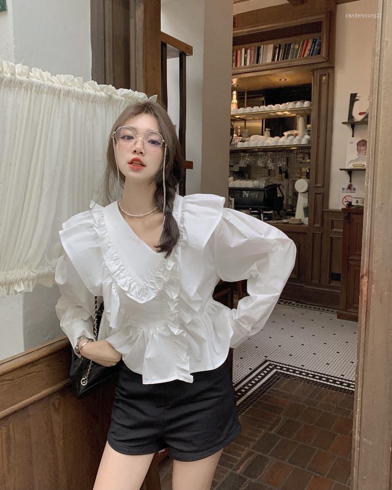 Women's Blouses 2022 Autumn Retro Fashionable Western Style White Small Short Loose Lace V-neck Long-sleeved Shirt Female Niche Blouse 
Women's Blouses 2022 Autumn Retro Fashionable Western Style White Small Short Loose Lace V-neck Long-sleeved Shirt Female Niche Blouse